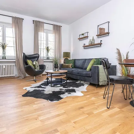 Liteliving Zentrum - 115qm Business-apartment Nahe Messe Duesseldorf Mit 2 Schlafzimmern & Arbeitsplaetzen * Krefeld