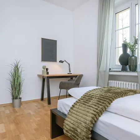 Liteliving Zentrum - 115qm Business-apartment Nahe Messe Duesseldorf Mit 2 Schlafzimmern & Arbeitsplaetzen קרפלד