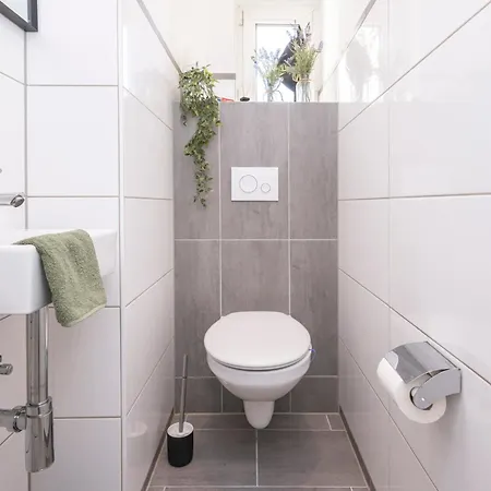 Liteliving Zentrum - 115qm Business-apartment Nahe Messe Duesseldorf Mit 2 Schlafzimmern & Arbeitsplaetzen Appartement