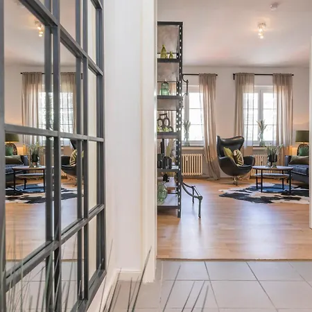 דירה Liteliving Zentrum - 115qm Business-apartment Nahe Messe Duesseldorf Mit 2 Schlafzimmern & Arbeitsplaetzen *